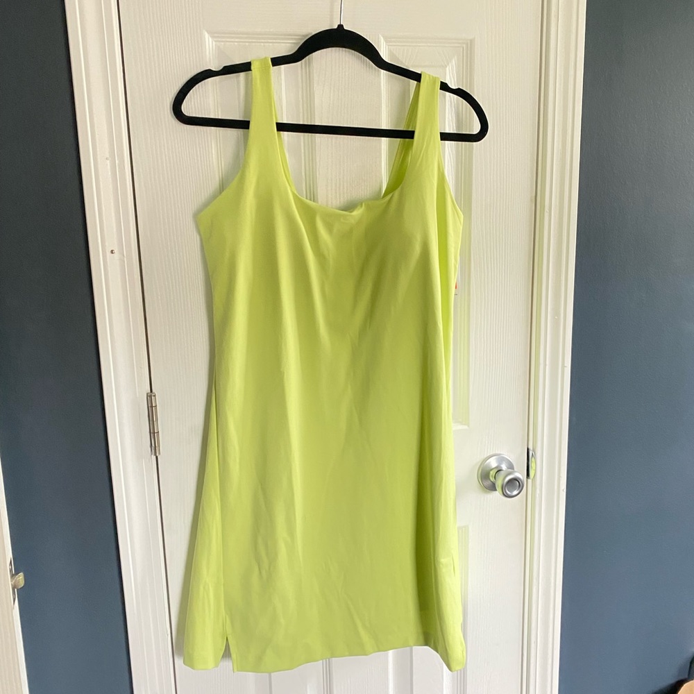 Old Navy Activewear dress size Large NWT